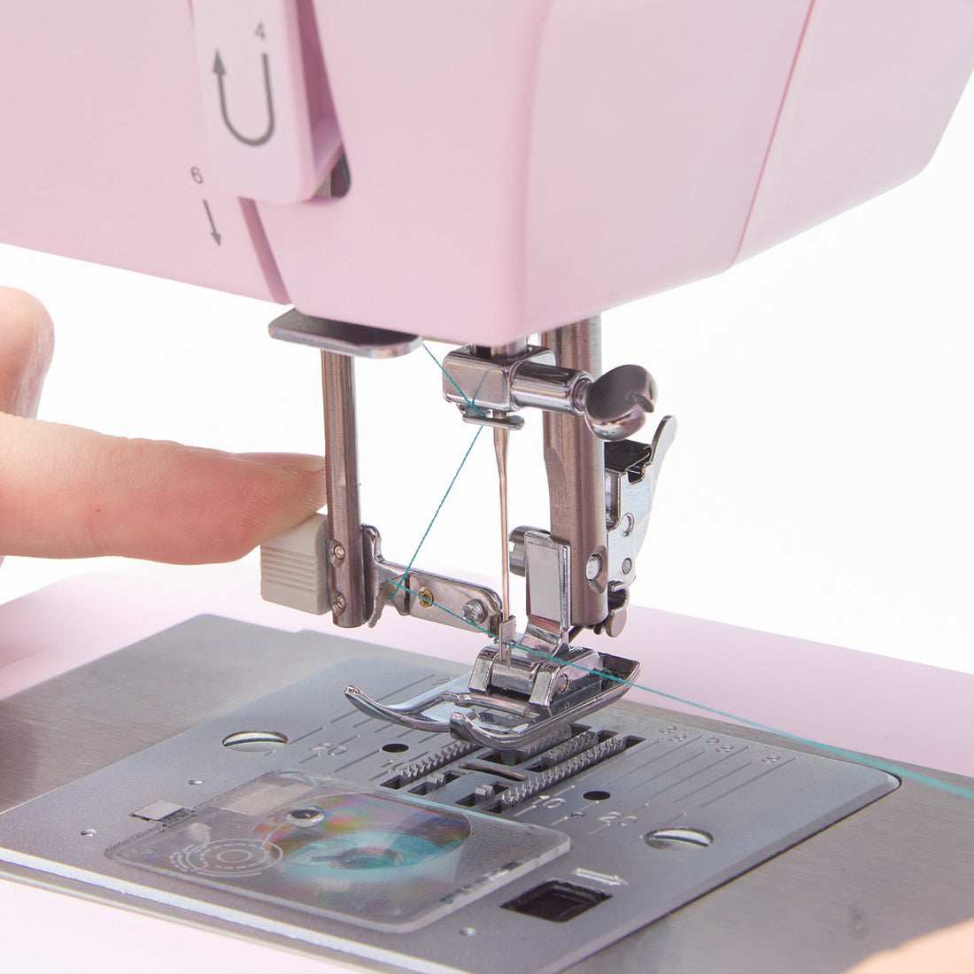 Using an Automatic Needle Threader